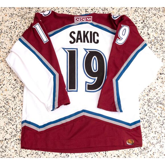 Joe SAKIC #19 Colorado Avalanche 2000s CCM jersey L white...
